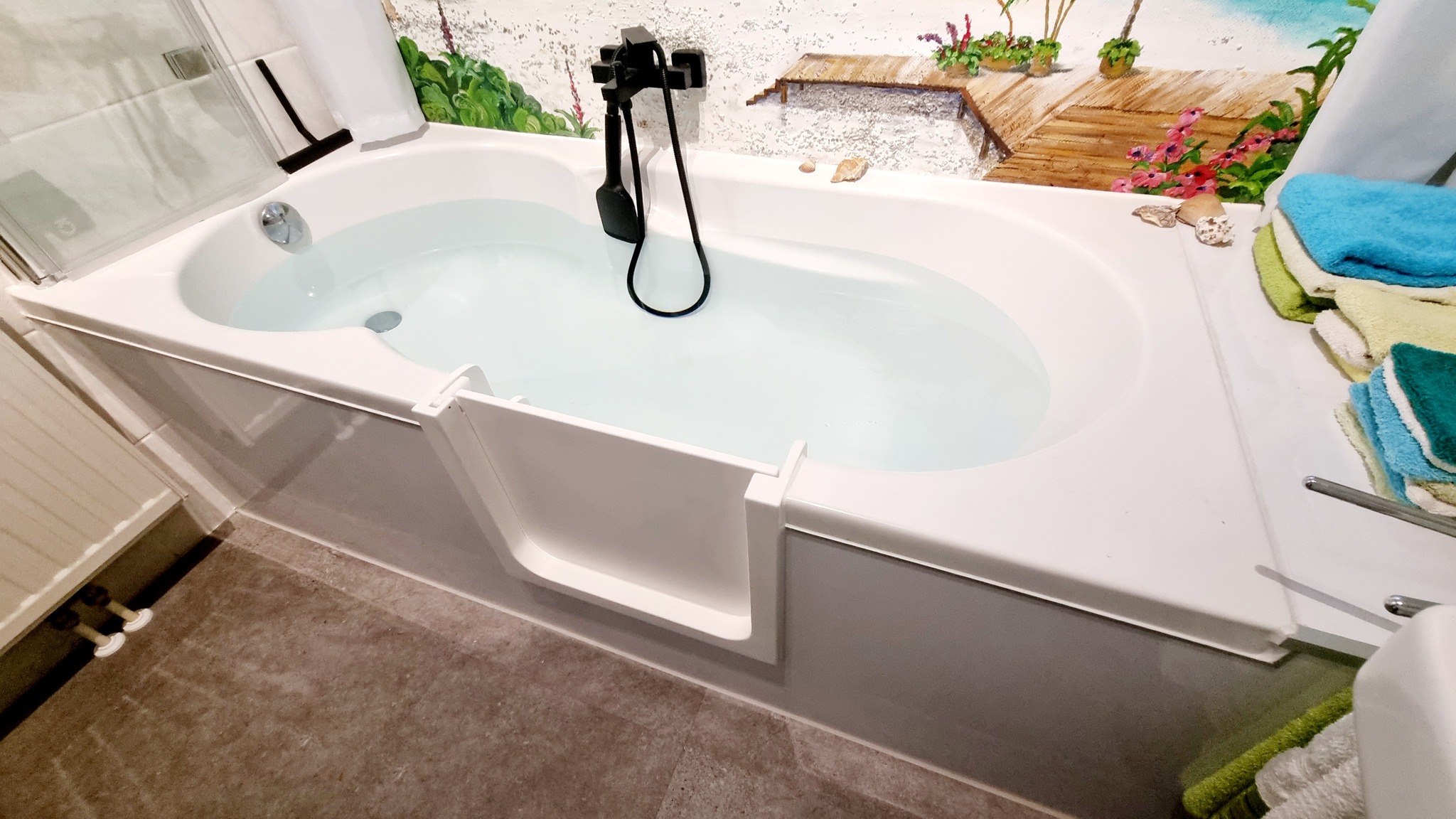 Wannentür für Badewanne sinnvoll?